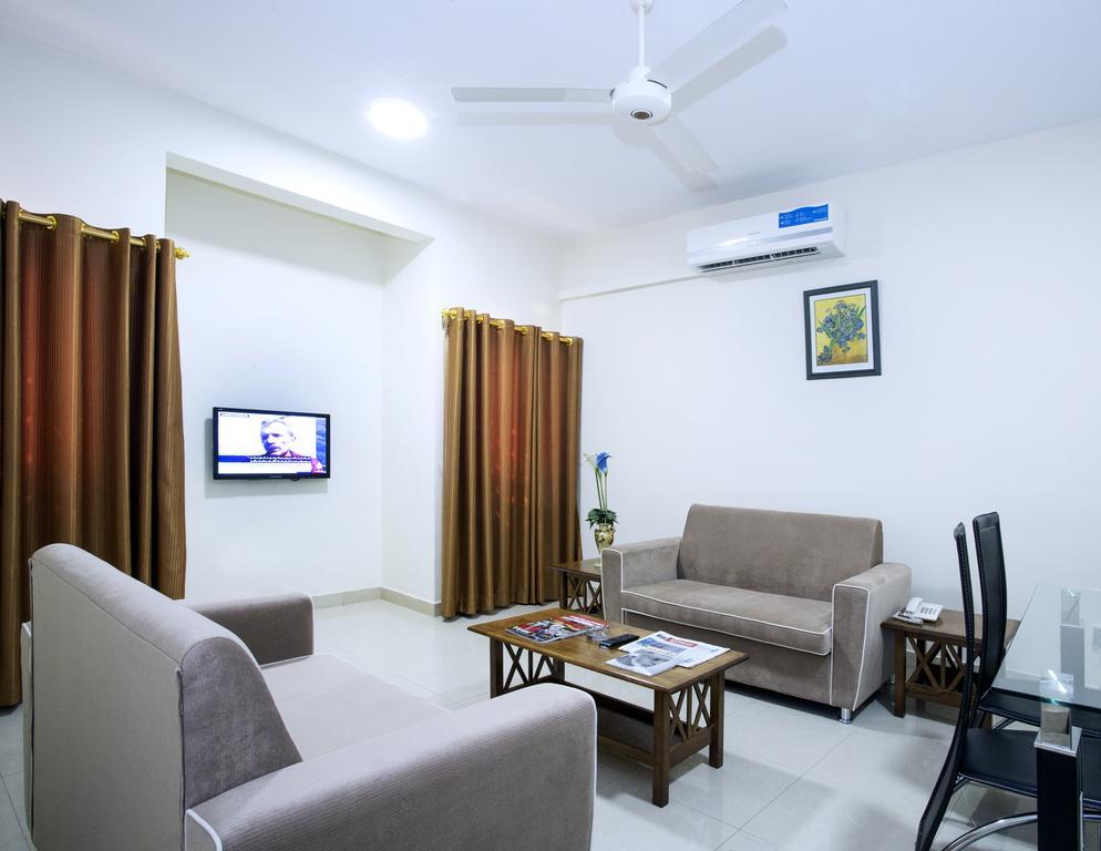 Nuzha Hotel Apartments Маскат Экстерьер фото