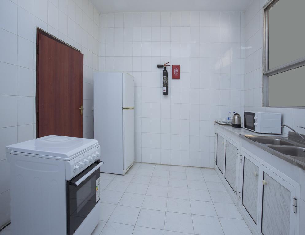Nuzha Hotel Apartments Маскат Экстерьер фото